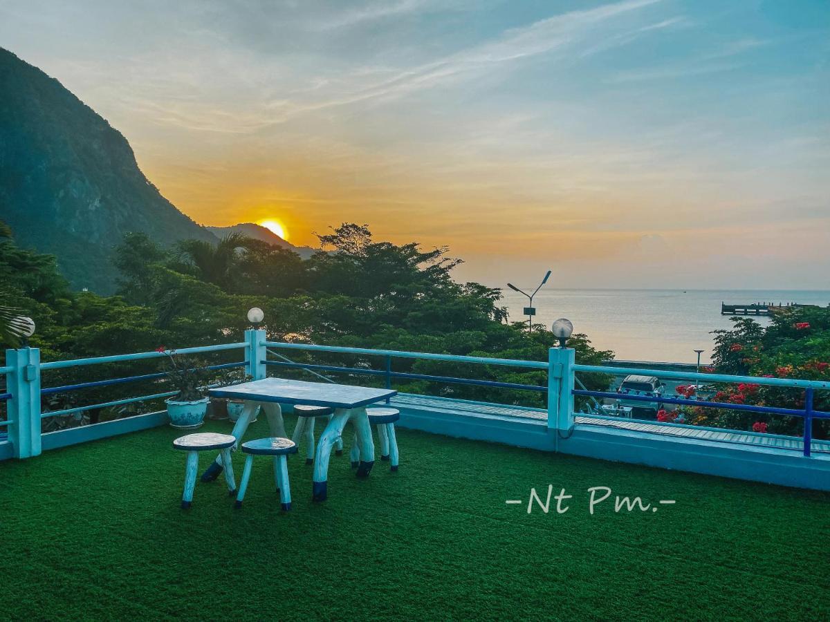 ฟ้าทะลายโจรรีสอร์ท Prachuap Khiri Khan Exteriér fotografie